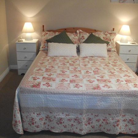 Rocksberry Bed & Breakfast Castlebar Exteriör bild