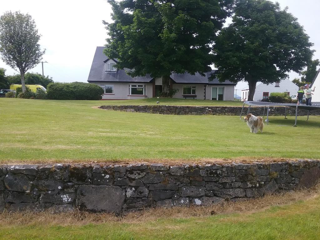 Rocksberry Bed & Breakfast Castlebar Exteriör bild
