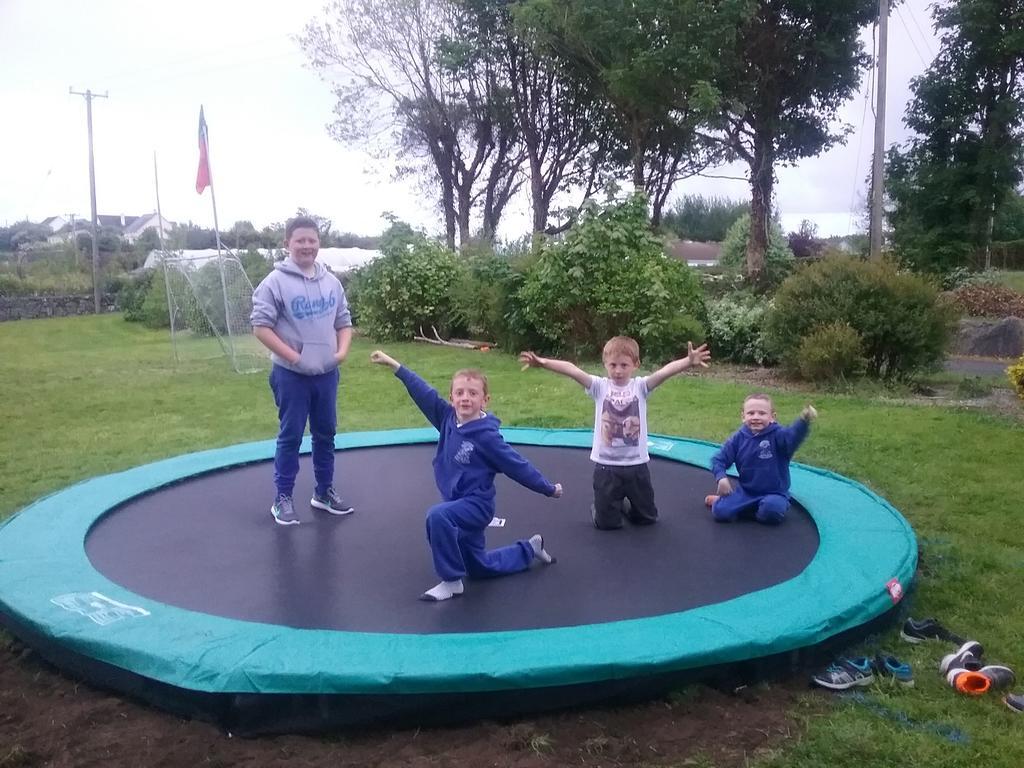 Rocksberry Bed & Breakfast Castlebar Exteriör bild