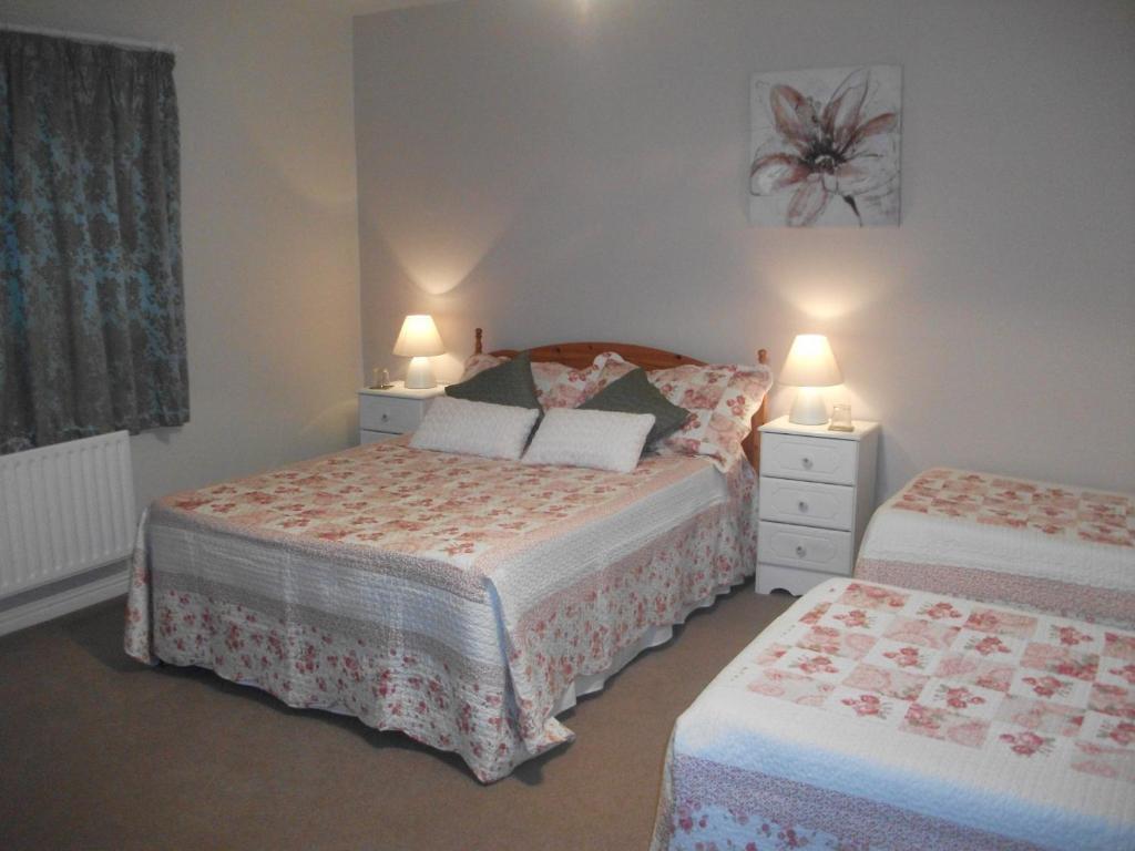 Rocksberry Bed & Breakfast Castlebar Exteriör bild