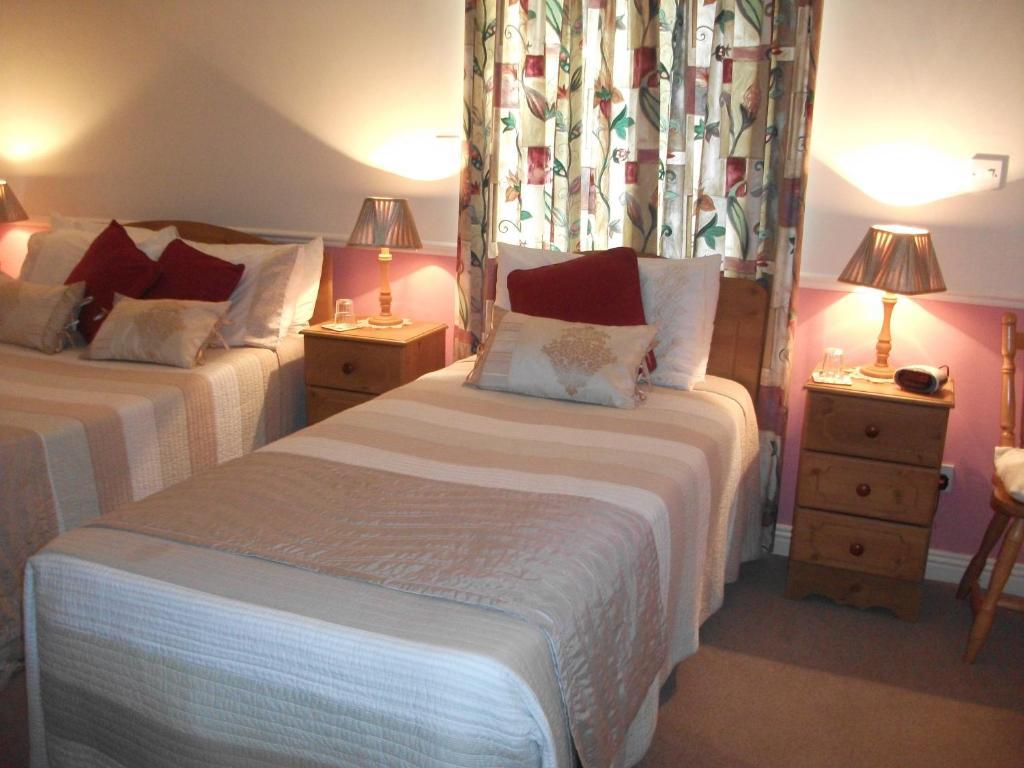 Rocksberry Bed & Breakfast Castlebar Exteriör bild