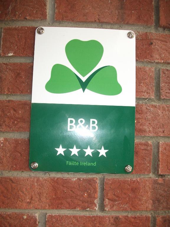 Rocksberry Bed & Breakfast Castlebar Exteriör bild